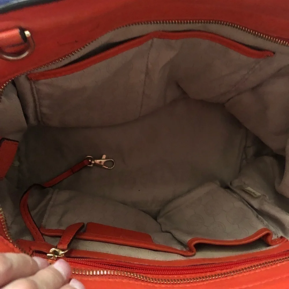Michael Michael Kors Crossbody in tangerine